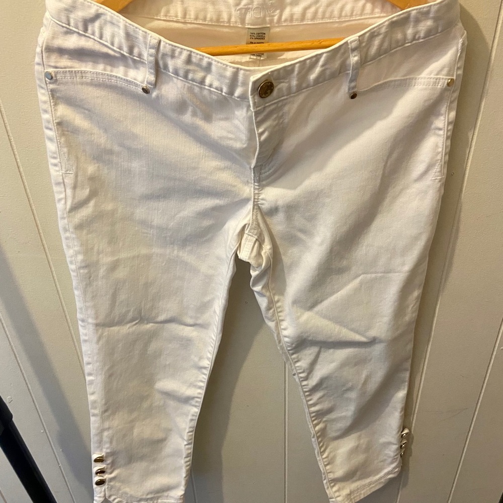 White Jean Capris with button detail